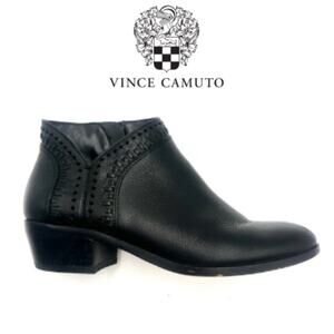 Vince Camuto - Parrla women's black Leather ankle Booties - SIZE 8